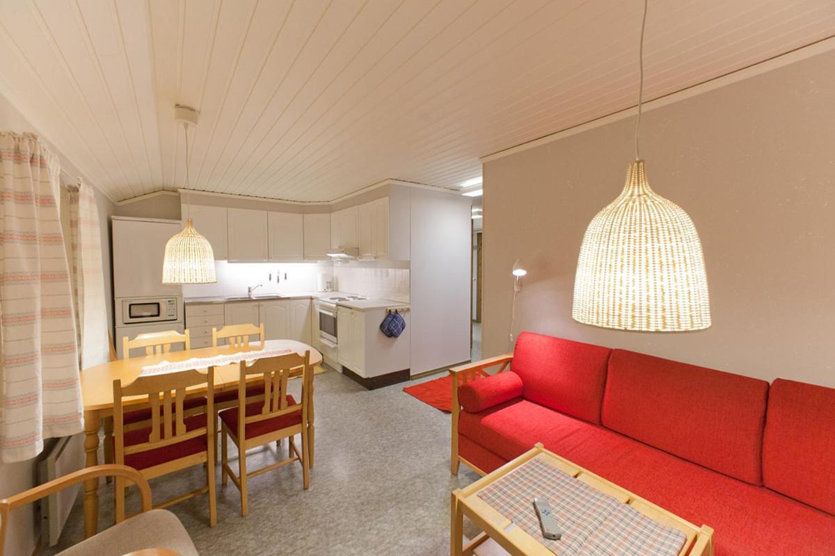 Апартаменти Lullens Stugby - Laegenhetshuset 6-9 Bruksvallarna Екстер'єр фото